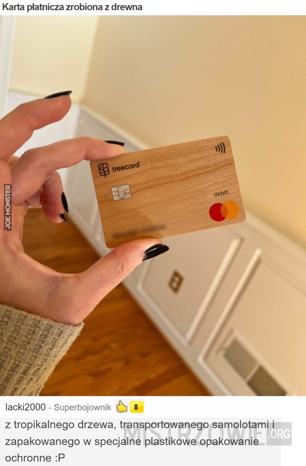 Karta płatnicza zrobiona z drewna –  